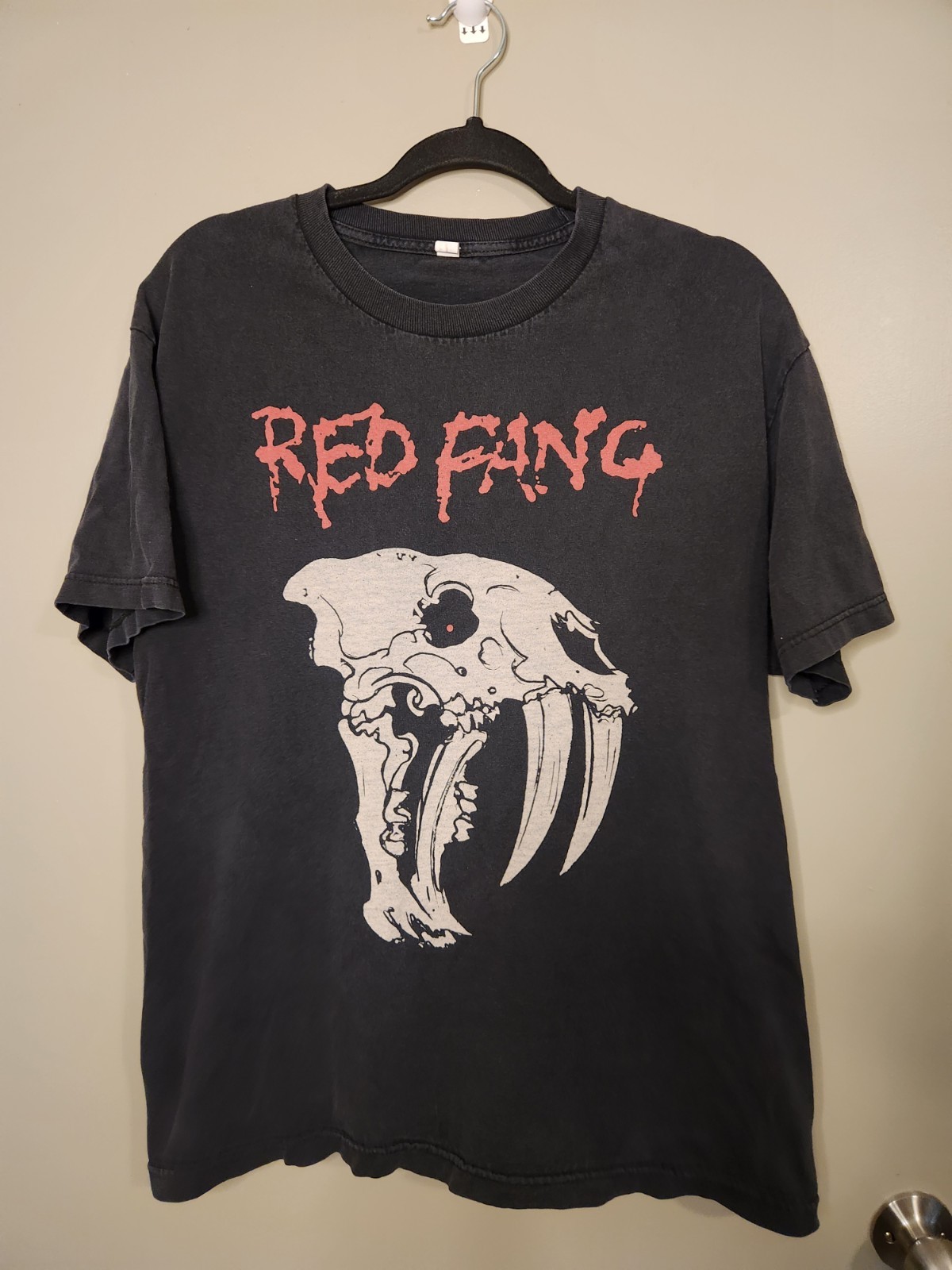 Vintage Red Fang Rock Band Tshirt Size L