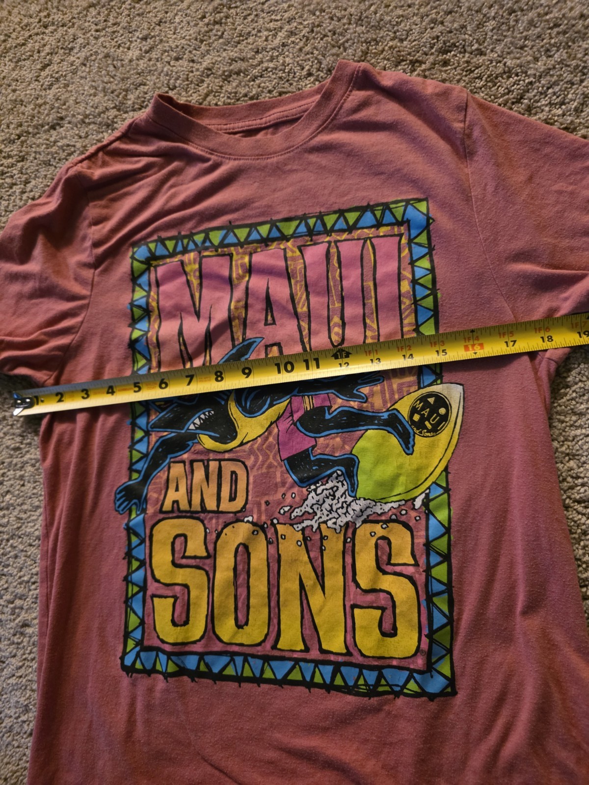 Maui And Sons Graphic Surf Shark T Shirt Mens Medium Pink Retro Beach Skater gallery
