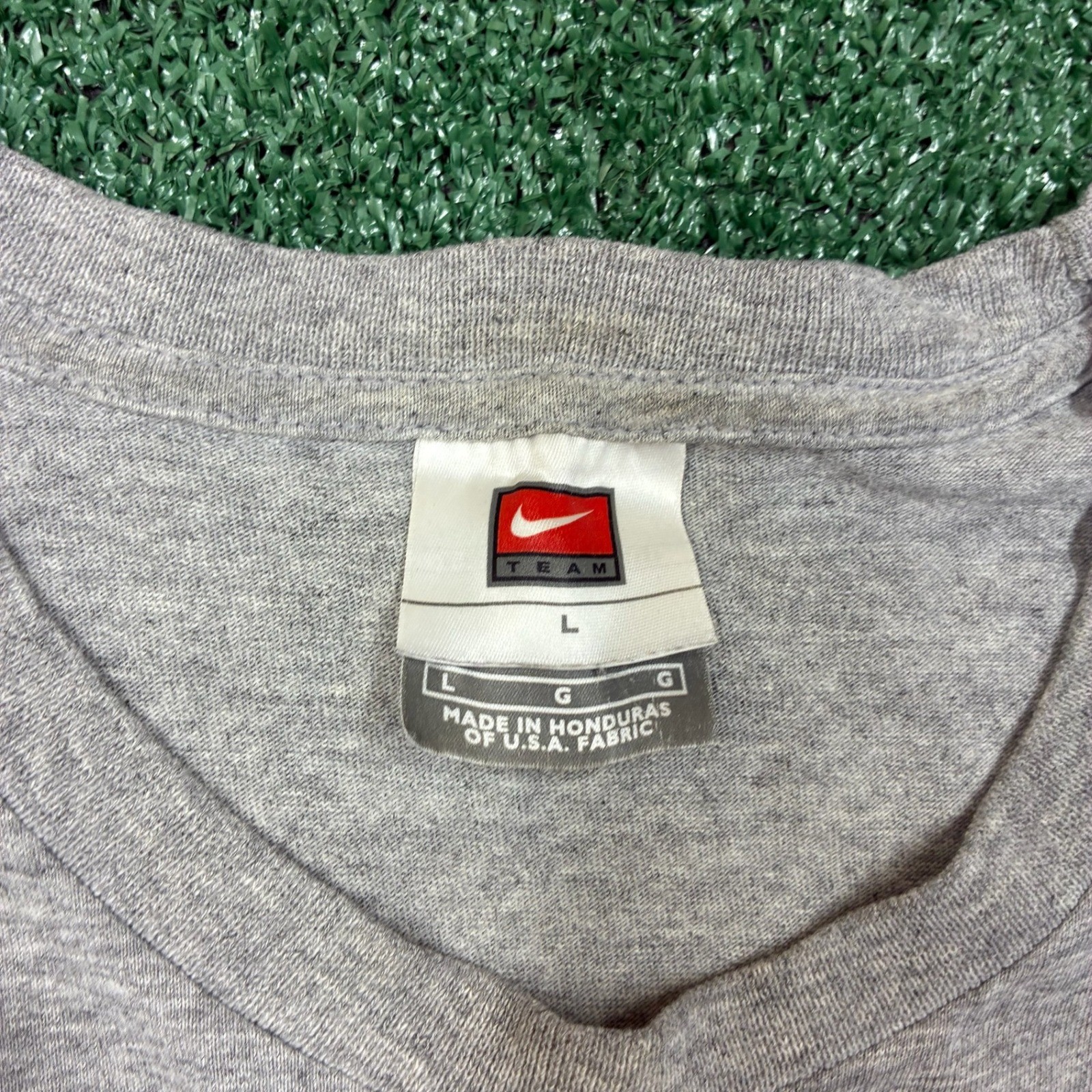 Y2K Embroidered Nike Blank Grey T-shirt gallery