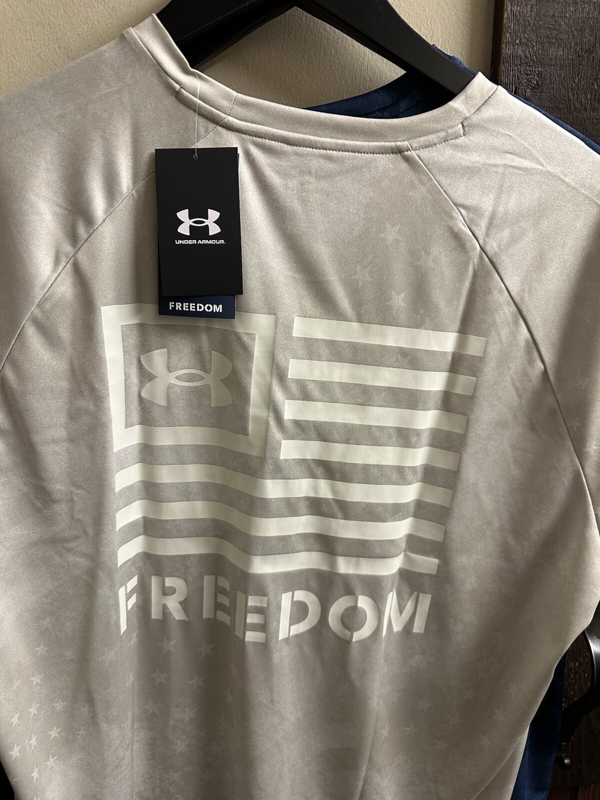 2-2025-Under Armour Men's Freedom Tech Camo Short Sleeve T-Shirt XL 1377055 gallery