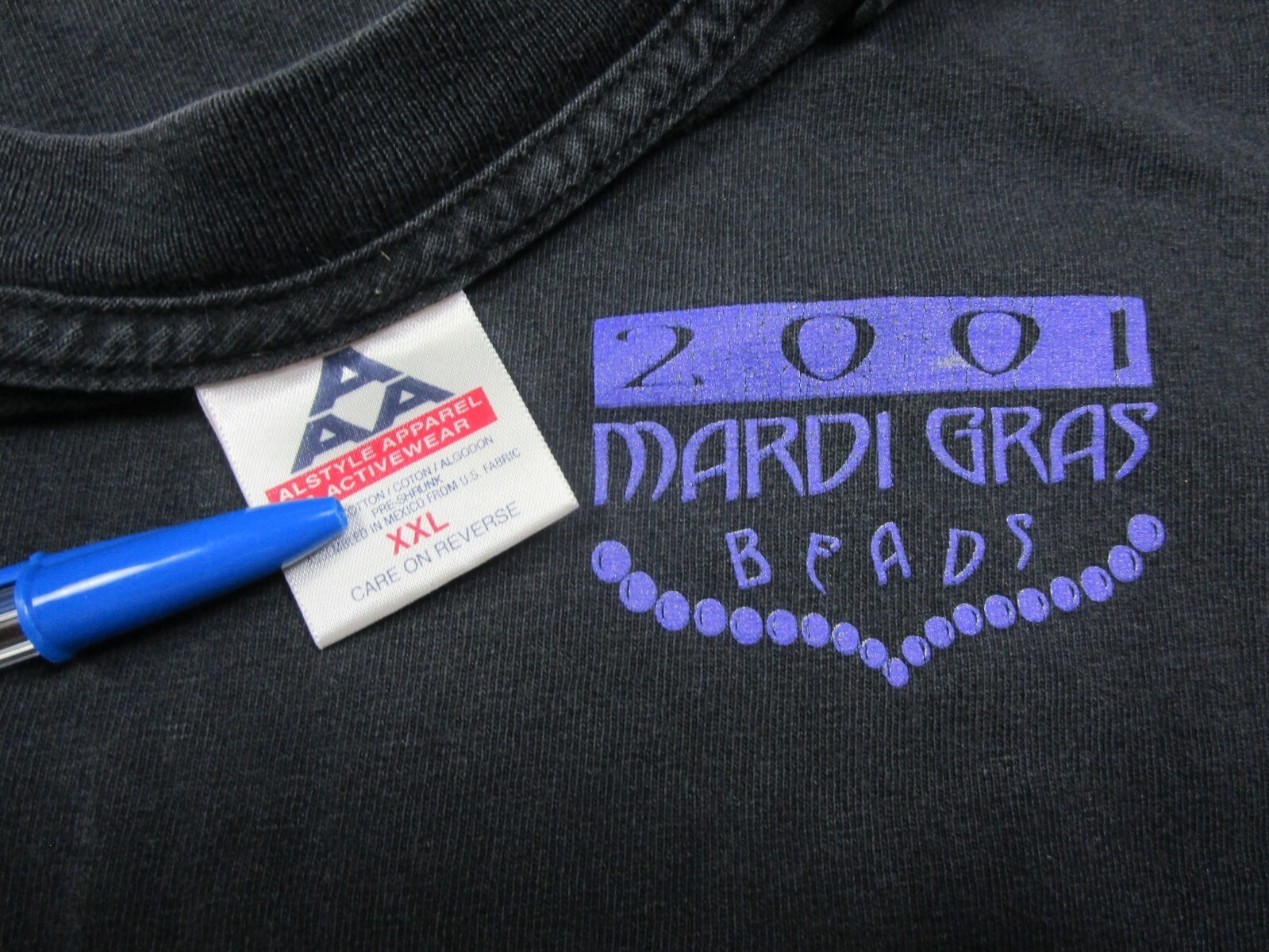 Vintage Mardi Gras T Shirt Men’s (2XL) 2001 Andrea Mistretta Long Sleeve "Beads" gallery