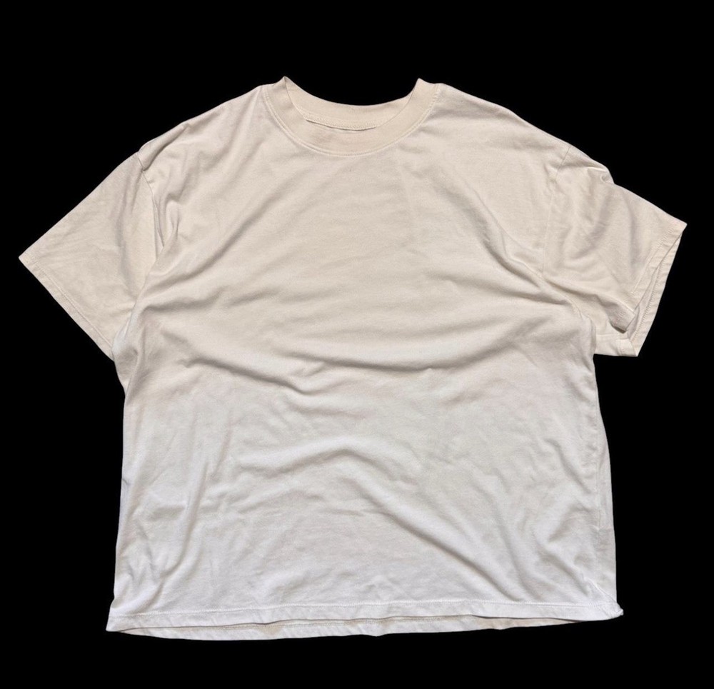 Fear Of God Essentials Tee Cloud Dancer Men’s Size Large GREAT CONDITION