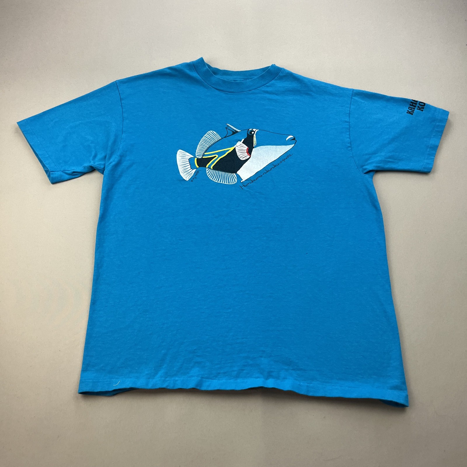 Vintage Hawaii Fish T-Shirt Mens Medium Blue Hanes Kahaluu Kona Beach Nature 90s