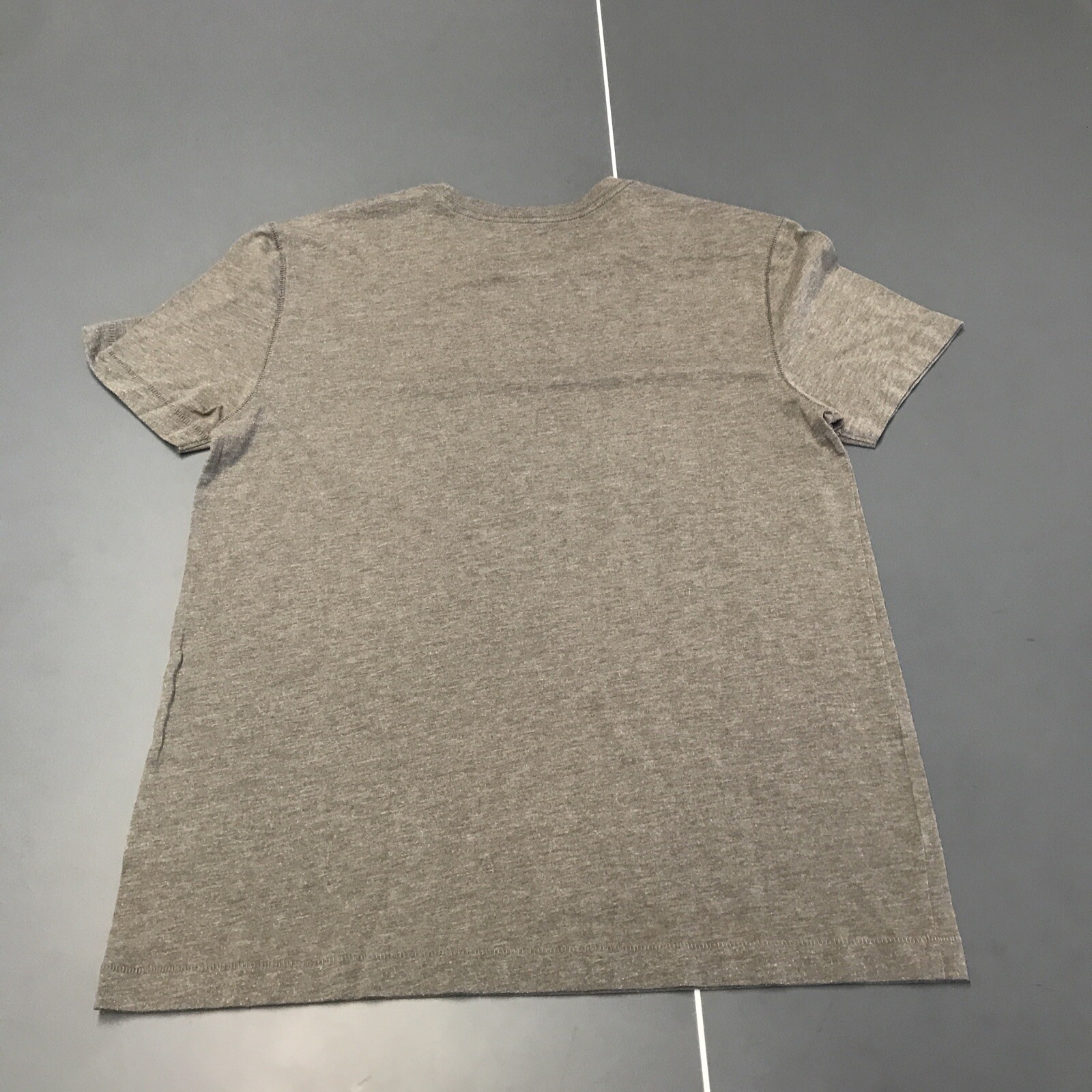 Life Is Good T-Shirt Mens M Grey Graphic Cotton Tee Logo Lounge Chair Relax gallery