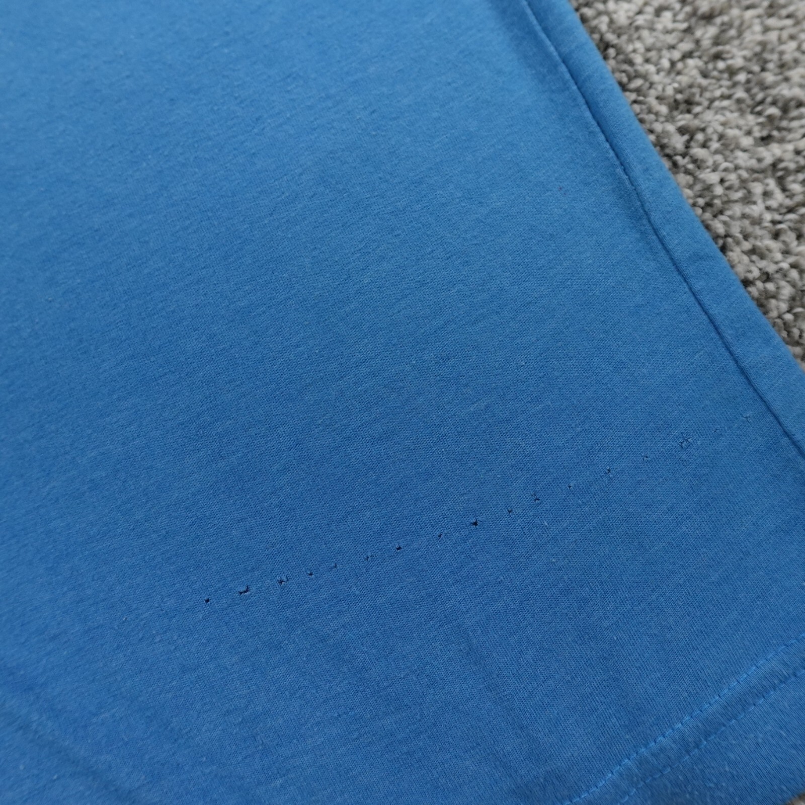 Under Armour Shirt Mens Medium Blue Loose HeatGear Active Athletic Performance gallery