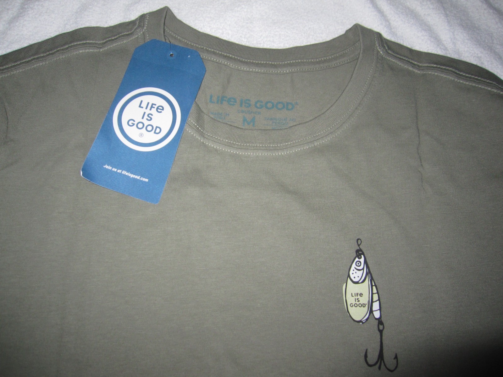 LIFE IS GOOD Fish Fishing Lures More Worry Less Mens SS TShirt NWT Sz Medium M gallery