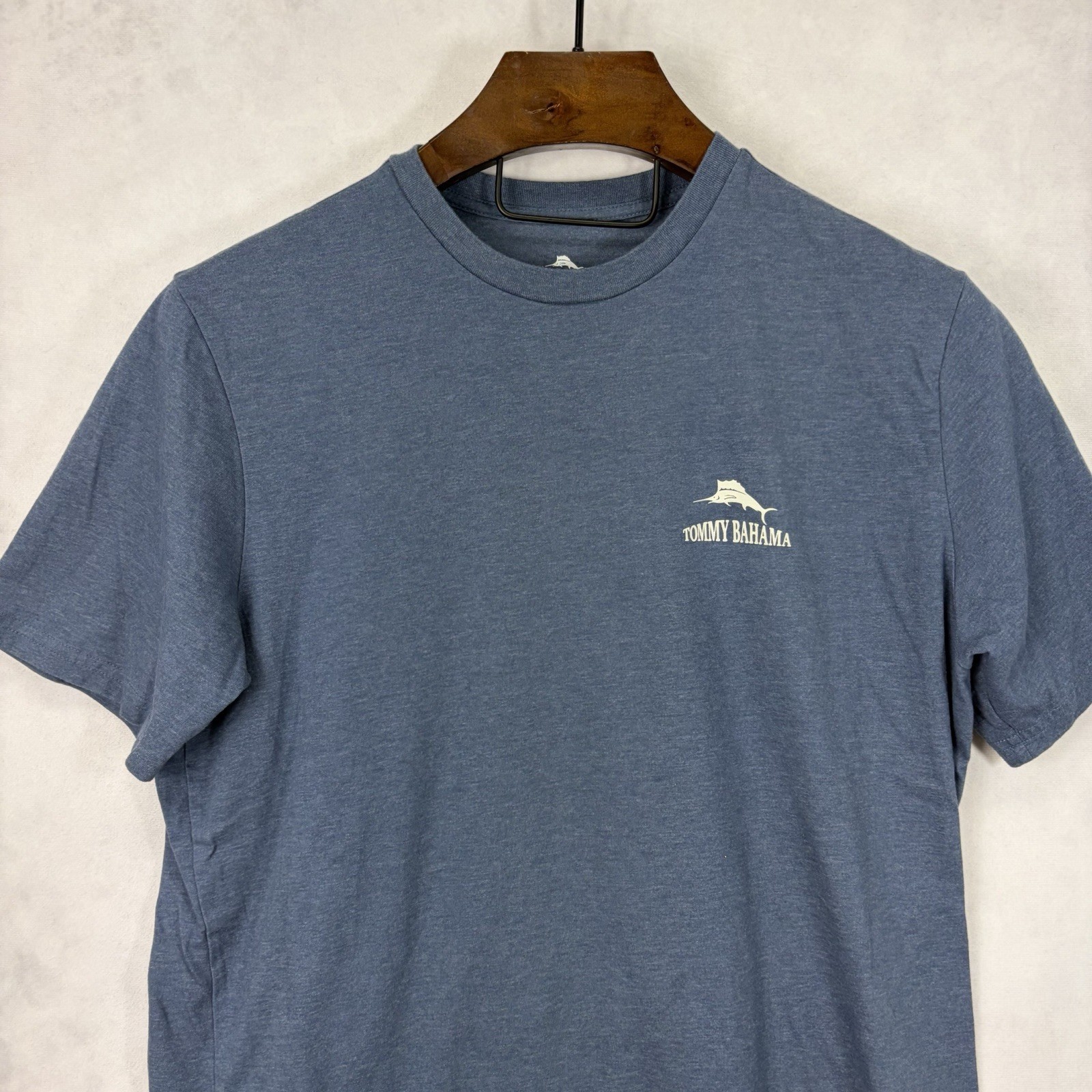 Tommy Bahama Shirt Mens Medium Blue Football Beer Brew Pint Beach Marlin Drink gallery