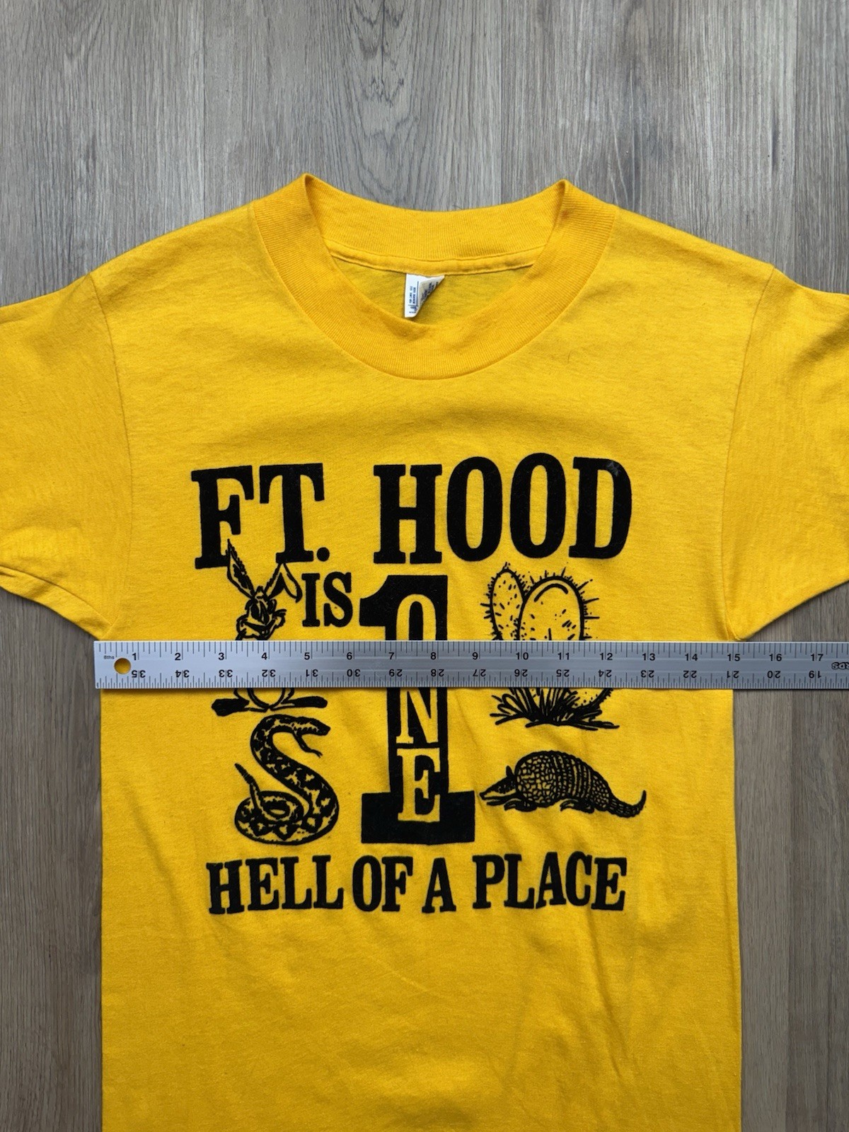 70s VINTAGE Fort Hood Texas Flocked T-Shirt Size Small Yellow Funny Obscure RARE gallery