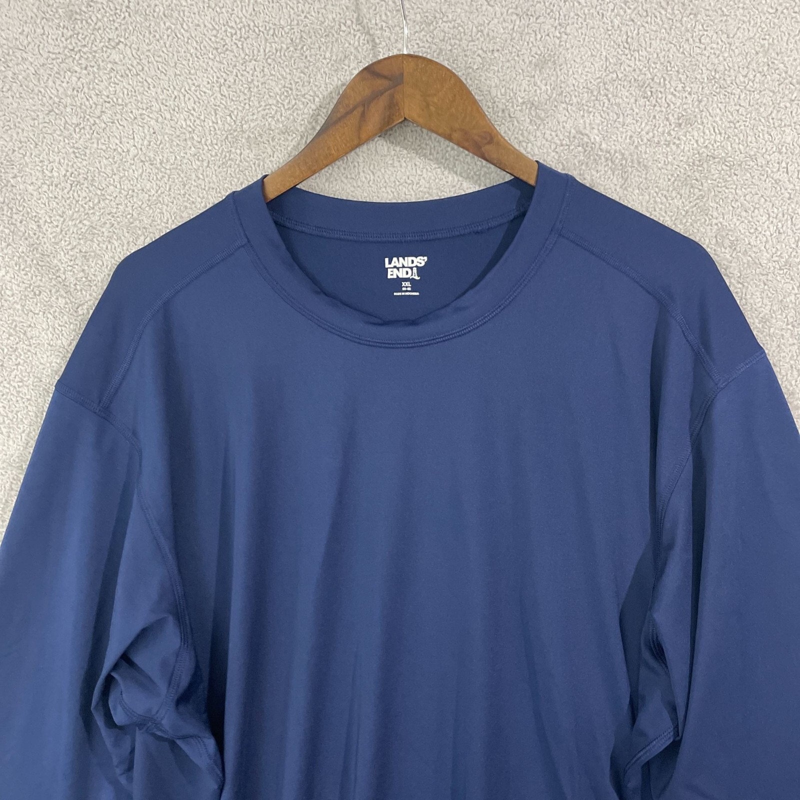 NWOT Lands End Mens XXL Long-Sleeve Navy Crewneck T-Shirt Nylon spandex gallery