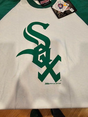 Chicago White Sox Large 3/4 Length Sleeve T Shirt Stitches Athletic Gear NWT