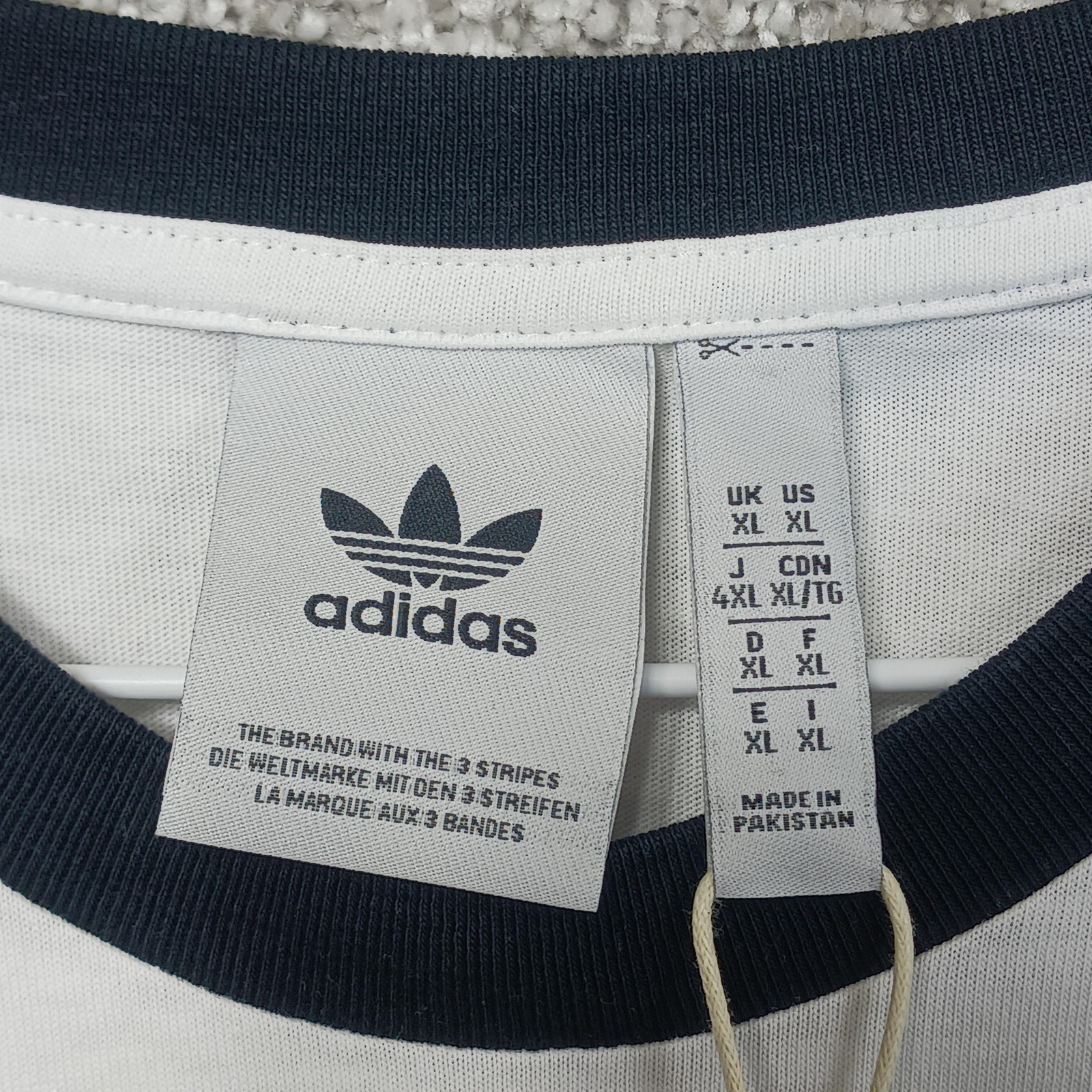 Adidas Shirt Mens XL White 3-Stripes Trefoil Originals Crew Neck Casual T-Shirt gallery