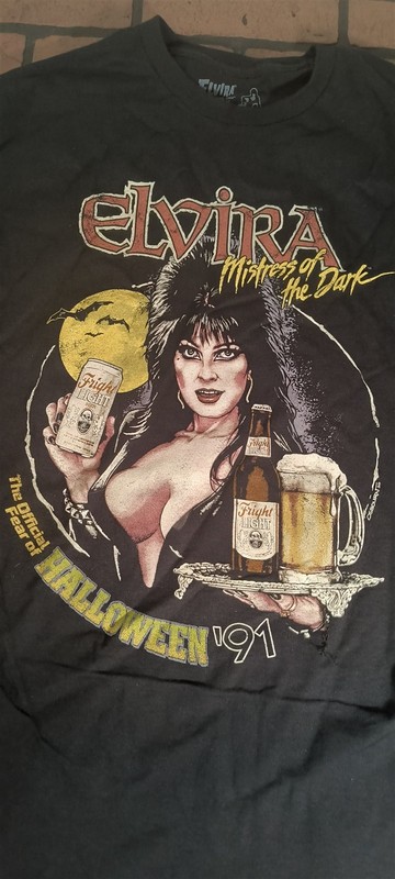 ELVIRA – Fear of Halloween Fright Night Beer T-shirt ~Never Worn~ S M L XL